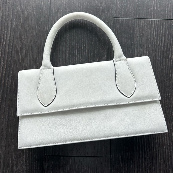 L’Intervalle White Leather Bag - Picture 1 of 8